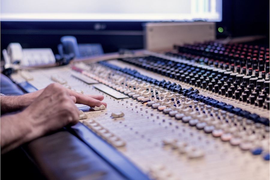 5 Tips for a Professional Sounding Mix Making Music 101